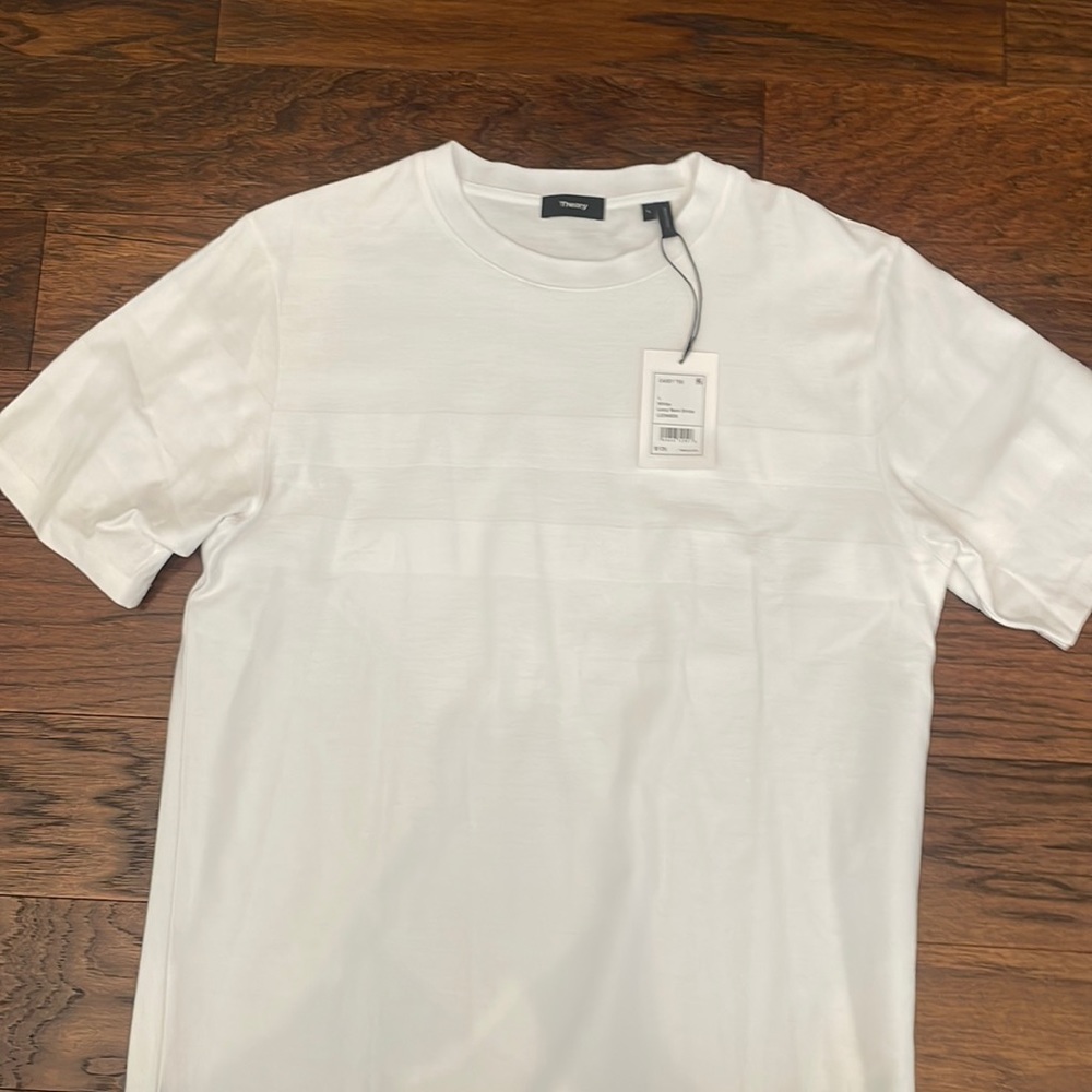 Theory shirt sleeve jersey shirt. NWT white and very lightly stripped. Large.